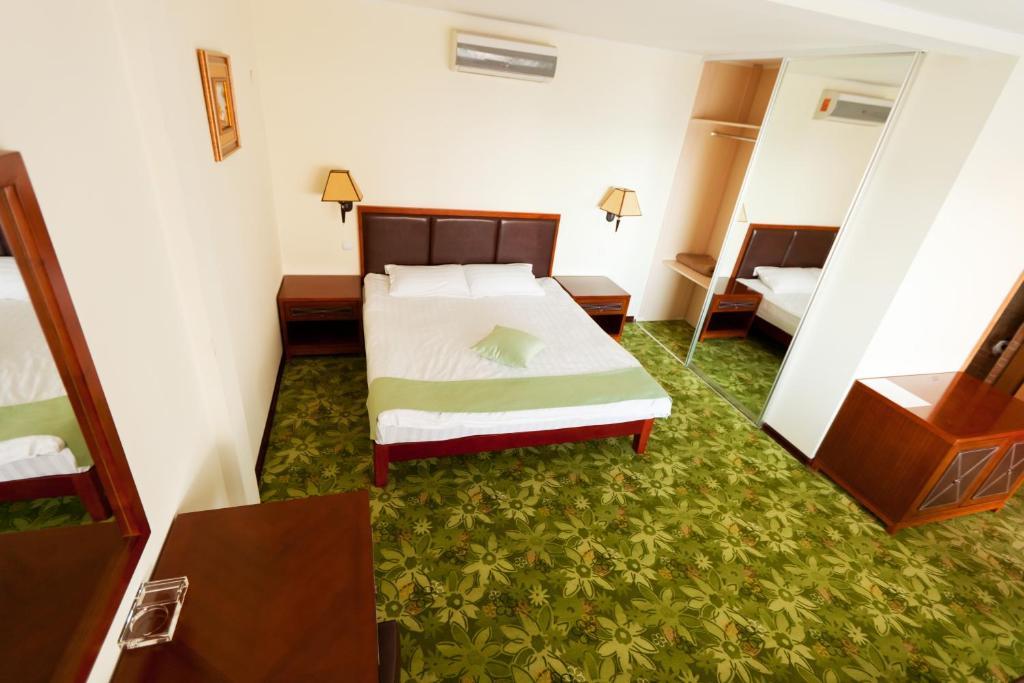 Morelux Boutique Hotel Kapchagay Rom bilde