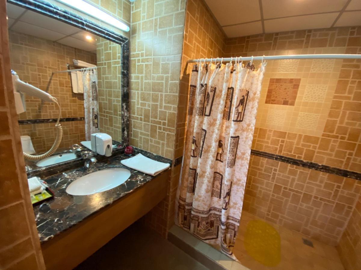 Morelux Boutique Hotel Kapchagay Eksteriør bilde