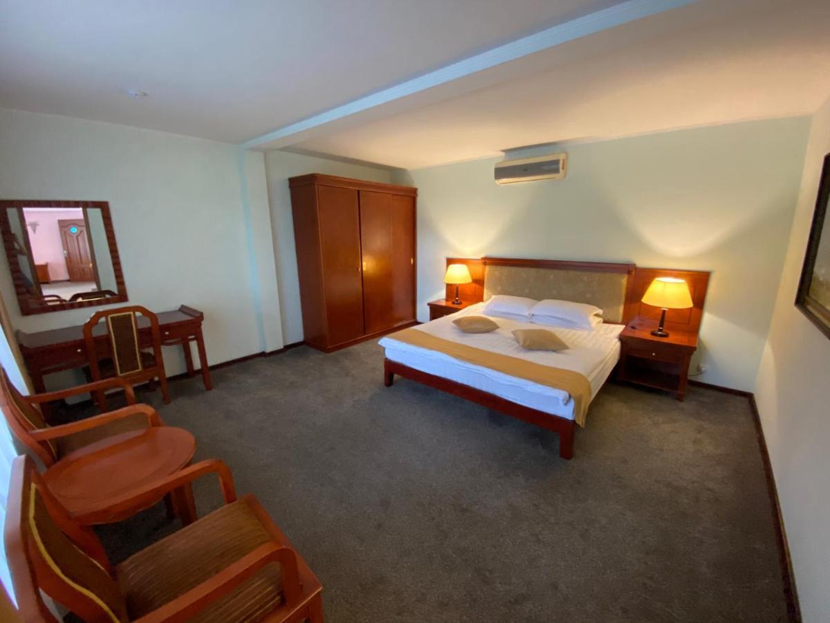Morelux Boutique Hotel Kapchagay Eksteriør bilde