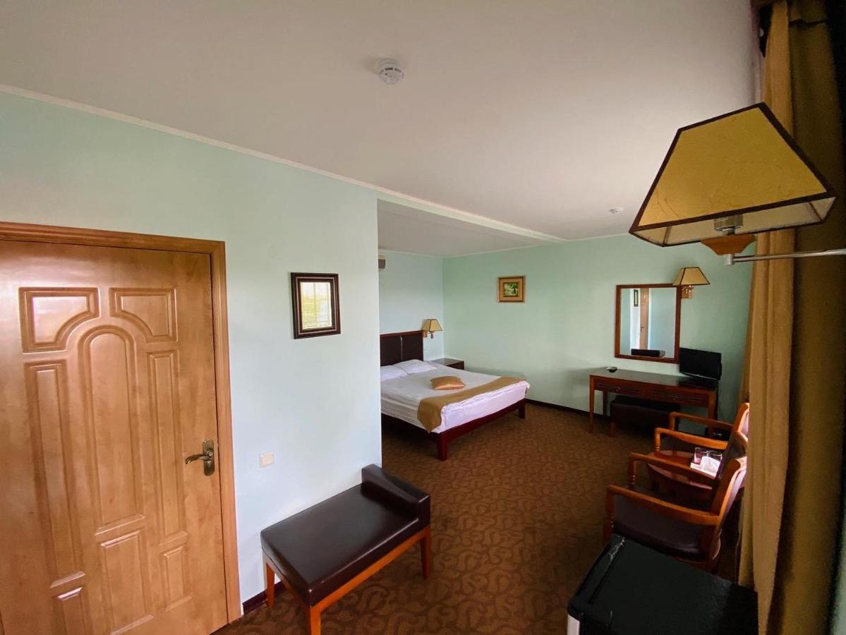 Morelux Boutique Hotel Kapchagay Eksteriør bilde