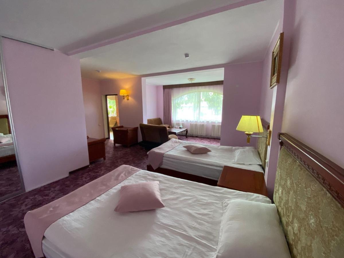 Morelux Boutique Hotel Kapchagay Eksteriør bilde